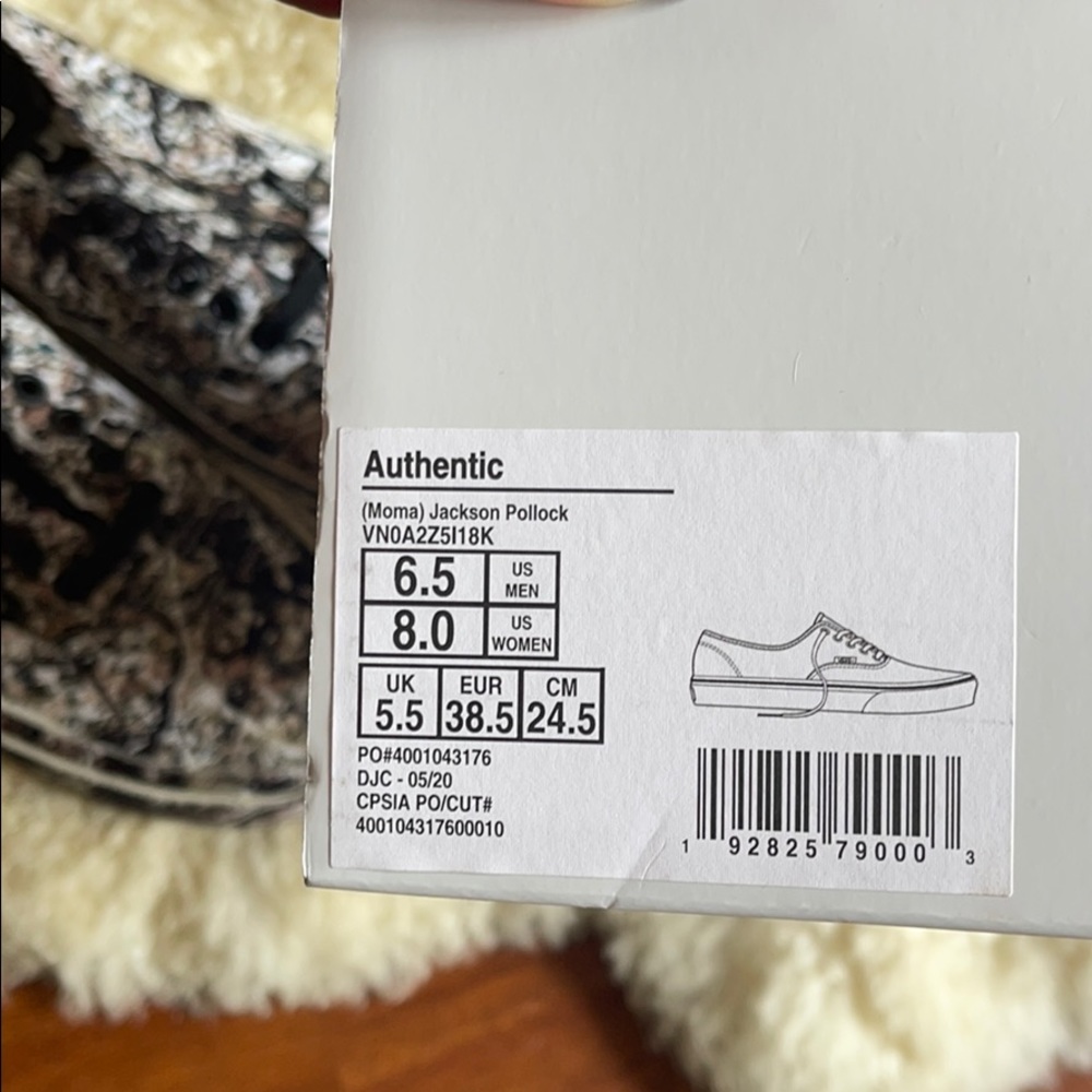 Vans - Picture 5 of 5